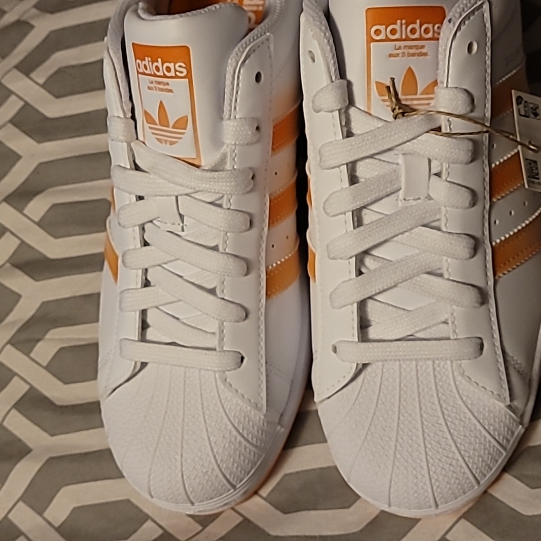 Cloud White/Orange Rush/Acid Orange